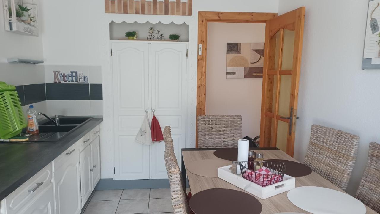 Appartement, La Route Des Grandes Alpes , 8 Couchages, Garage Pour Motards, Cyclistes, Possibilite De Studios Supplementaires, Si Plus De 8 Personnes Fourneaux  Екстер'єр фото