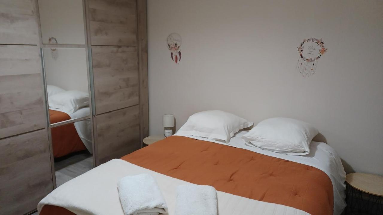 Appartement, La Route Des Grandes Alpes , 8 Couchages, Garage Pour Motards, Cyclistes, Possibilite De Studios Supplementaires, Si Plus De 8 Personnes Fourneaux  Екстер'єр фото