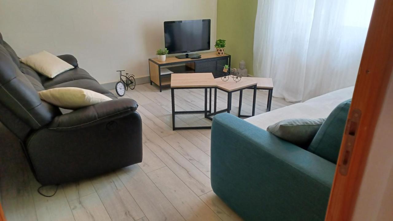 Appartement, La Route Des Grandes Alpes , 8 Couchages, Garage Pour Motards, Cyclistes, Possibilite De Studios Supplementaires, Si Plus De 8 Personnes Fourneaux  Екстер'єр фото